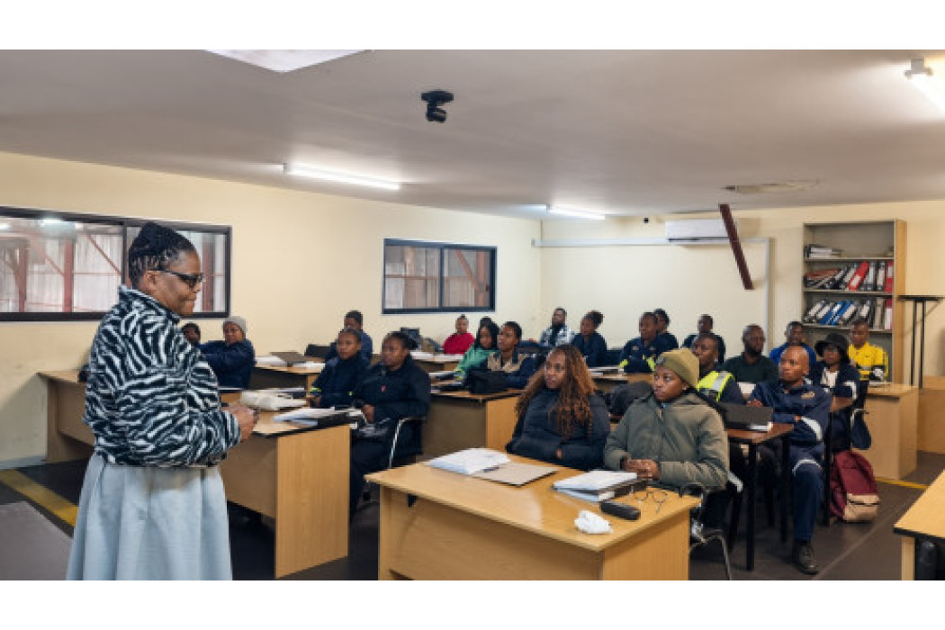Young Artisans Still Looking for Their First Opportunity